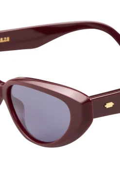 KIMEZE Zawe II Sunglasses in Ruby | Sunglasses